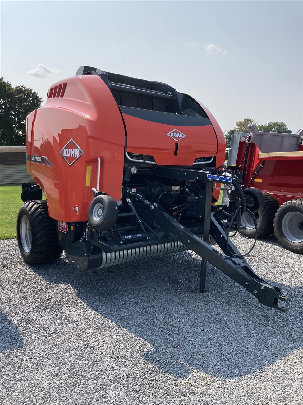 2022 KUHN VB7160
