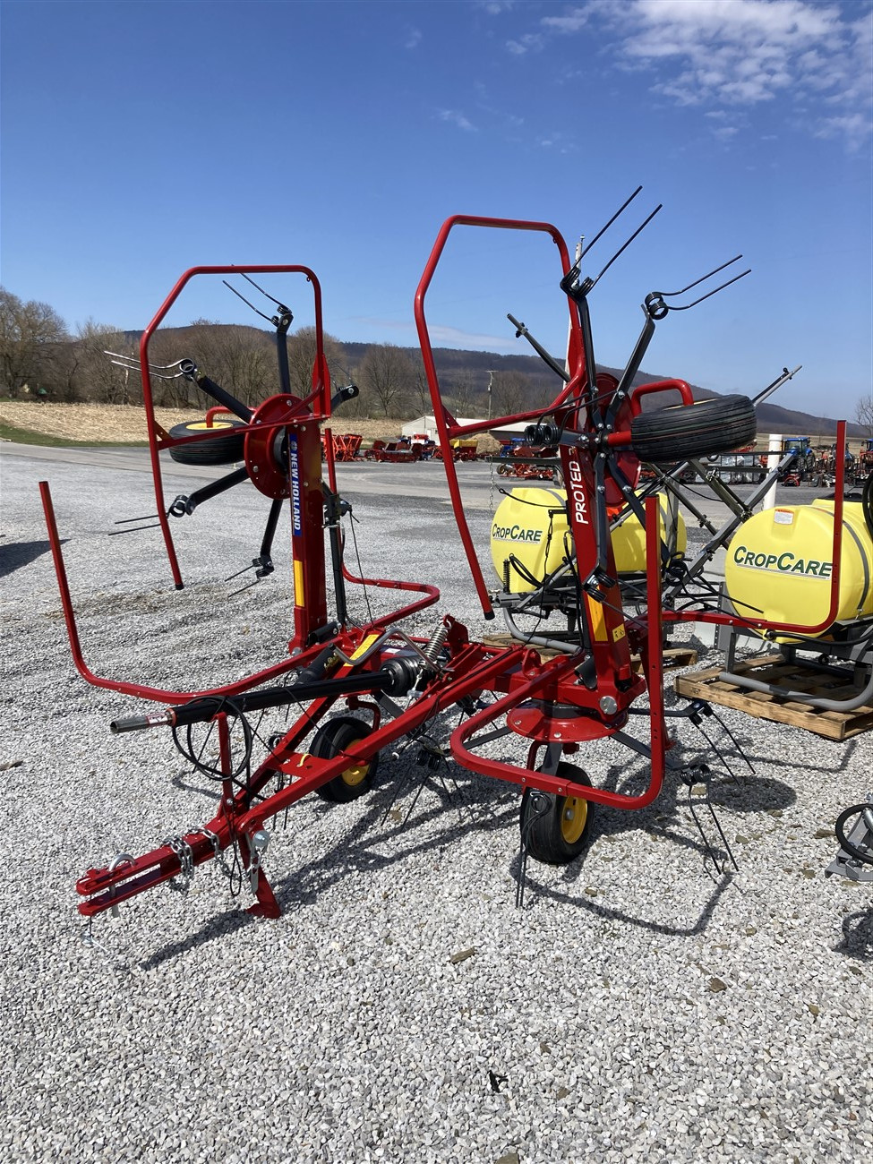 2023 NEW HOLLAND PROTED 3417 HAY TEDDER