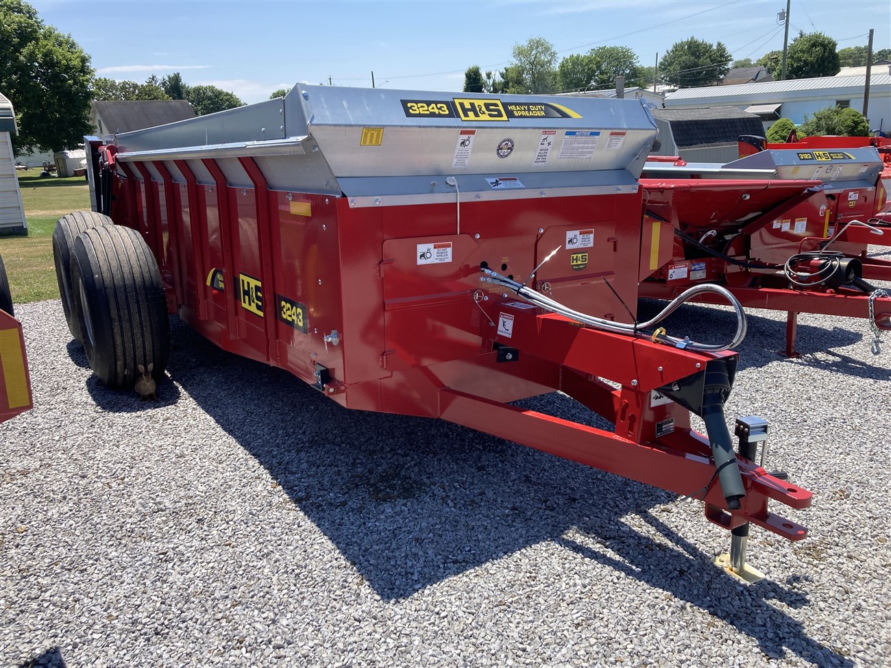 2023 H&S S3243 MANURE SPREADER