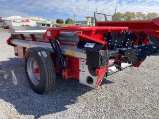 2023 H&S S3123 BOX SPREADER