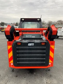 2023 KIOTI SL750 SKID-STEER - Back