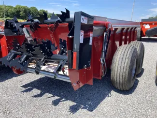 2023 H&S S3243 MANURE SPREADER