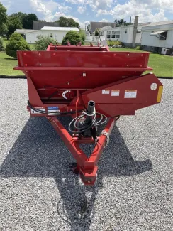 2023 NEW HOLLAND 165 BOX MANURE SPREADER